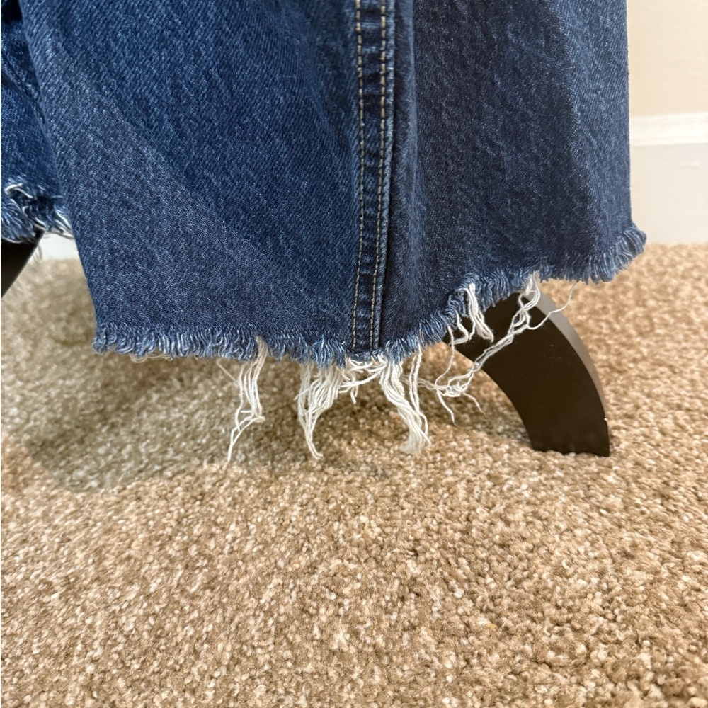 Universal Threads High Rise Barrel Leg Button Fly Dark Blue Women's Jeans 10 - Picture 3 of 10